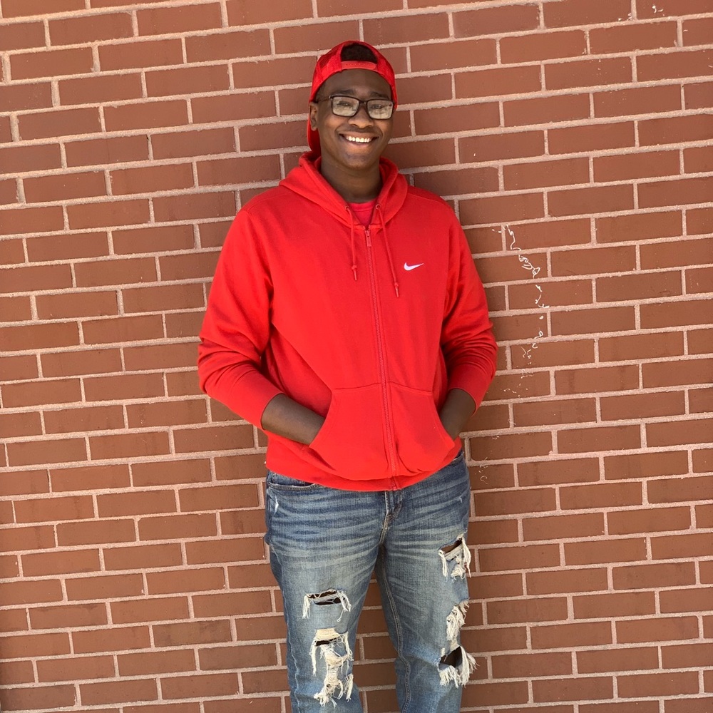 Meet your Posher, Deshaun